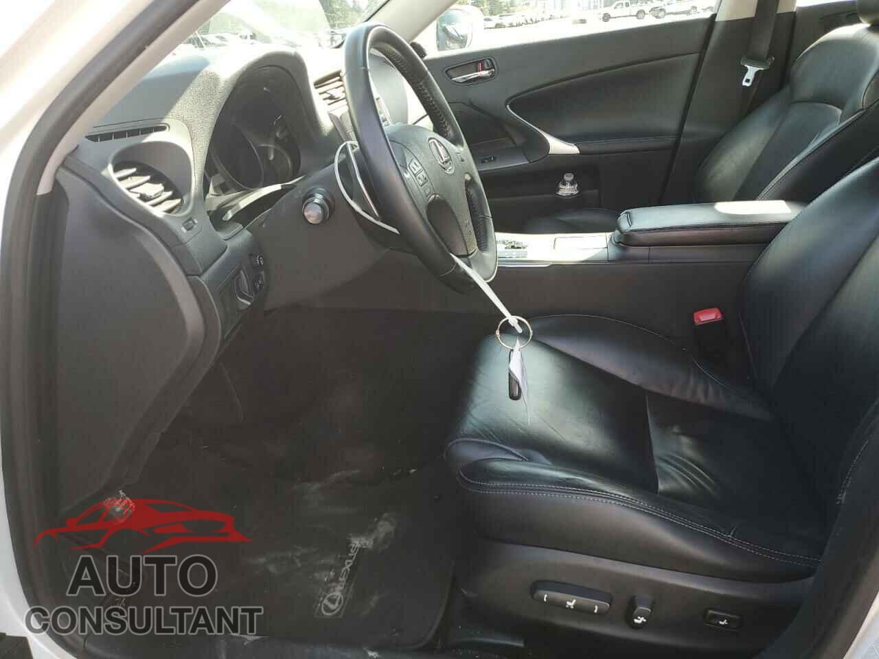 LEXUS IS 2010 - JTHCF5C20A5040006