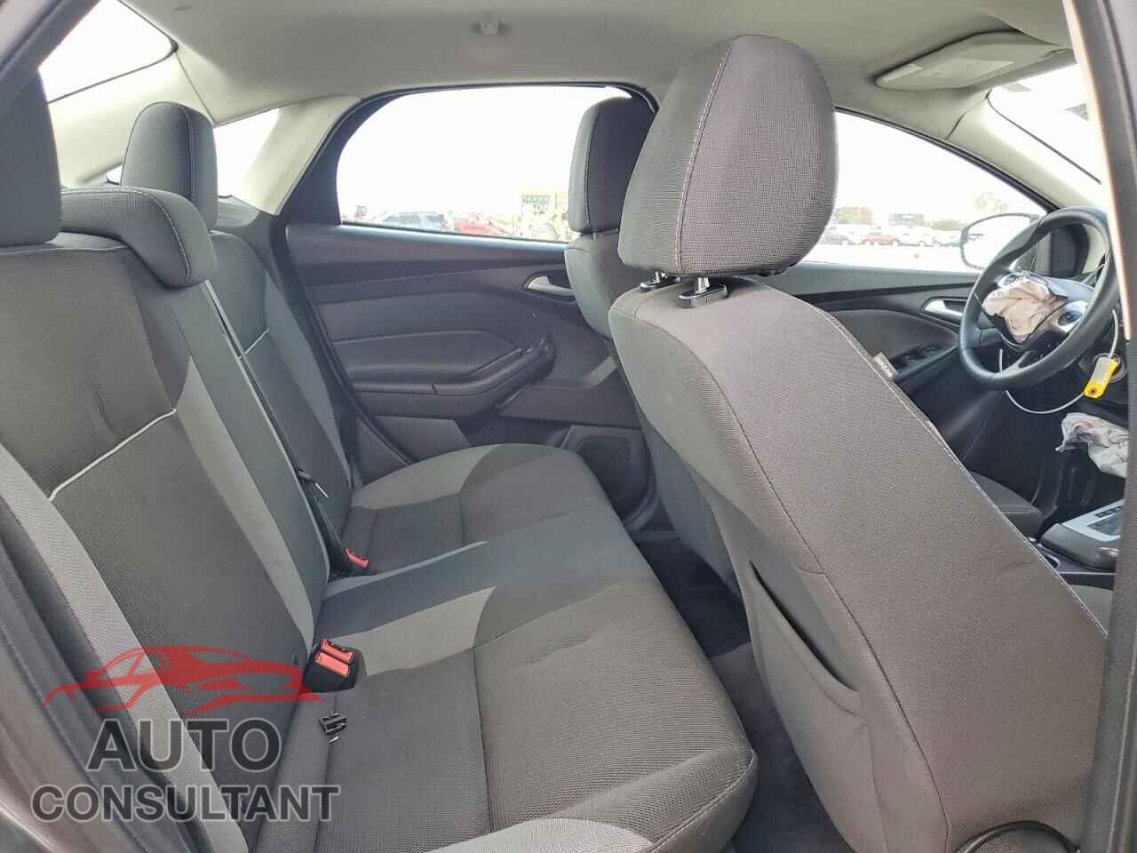 FORD FOCUS 2013 - 1FADP3F22DL242547