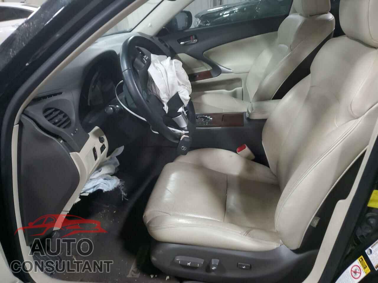 LEXUS IS 2013 - JTHBF5C26D5187477
