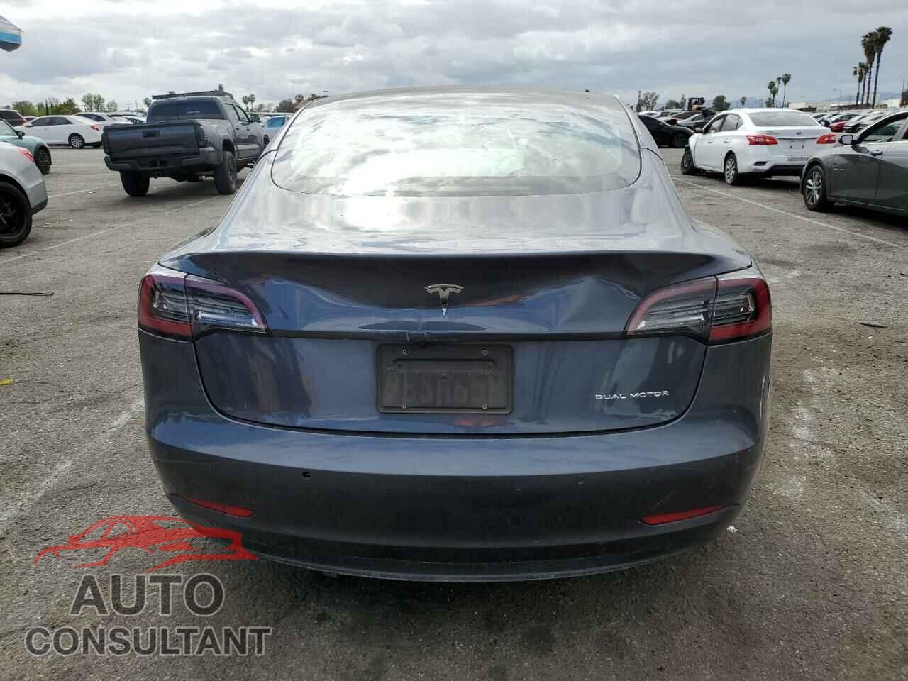 TESLA MODEL 3 2022 - 5YJ3E1EB6NF275282