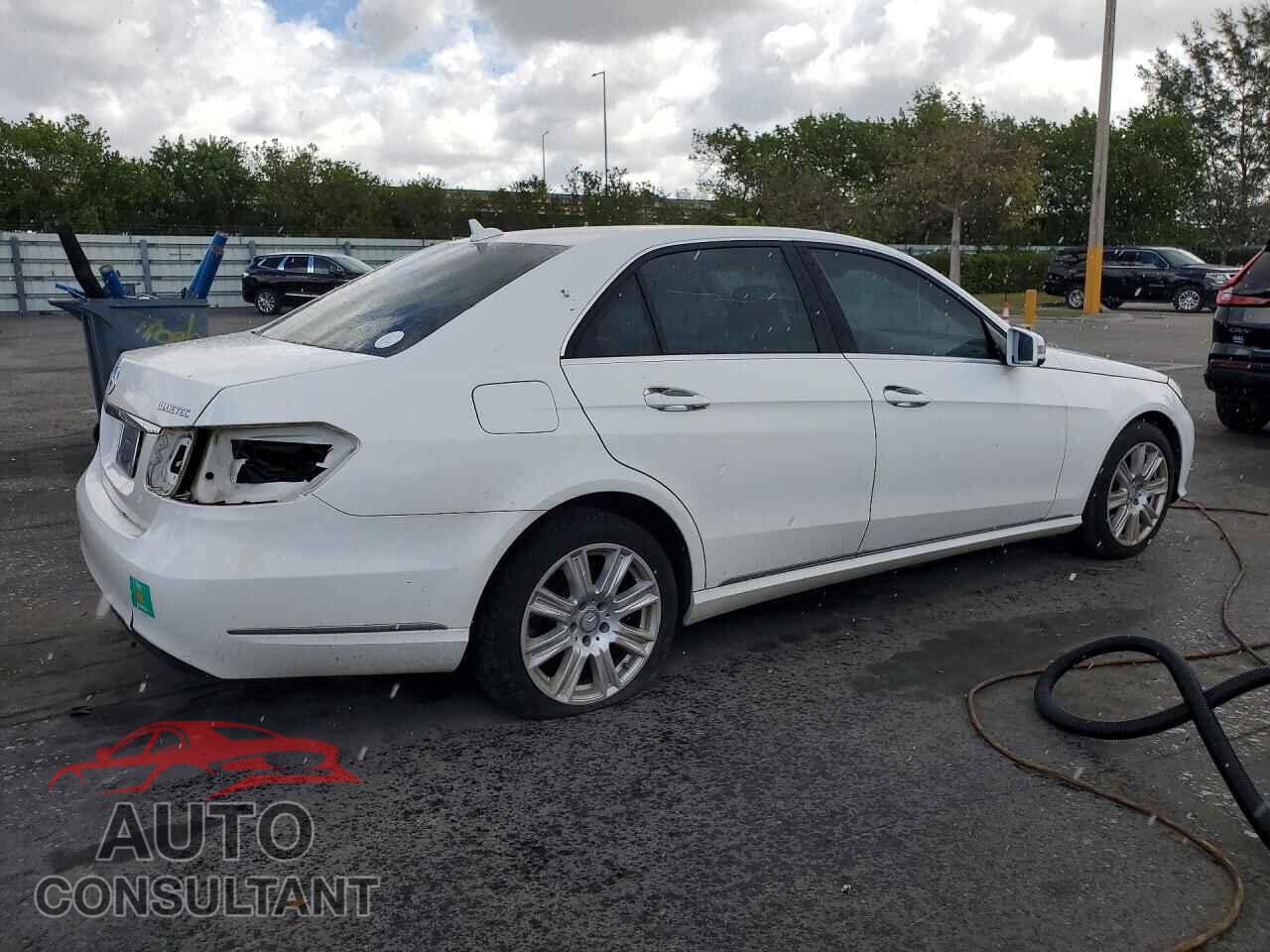 MERCEDES-BENZ E-CLASS 2014 - WDDHF0EB7EA900381
