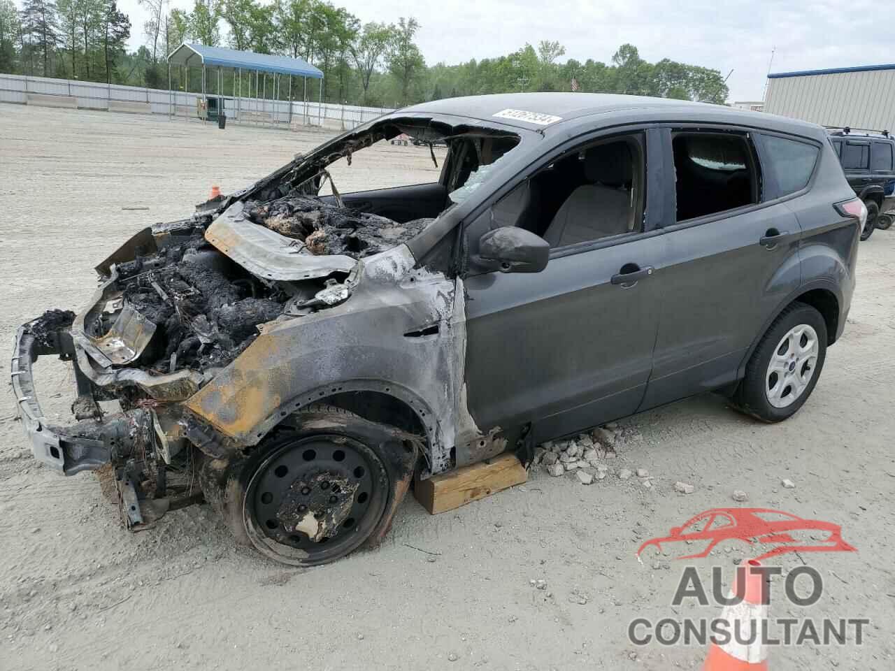 FORD ESCAPE 2017 - 1FMCU0F7XHUC28481