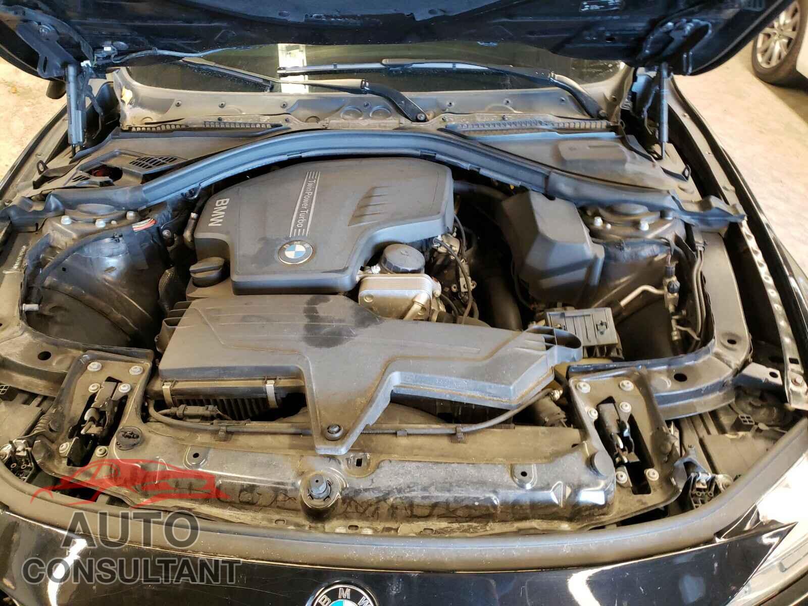 BMW 3 SERIES 2016 - WBA8E3G54GNU00211
