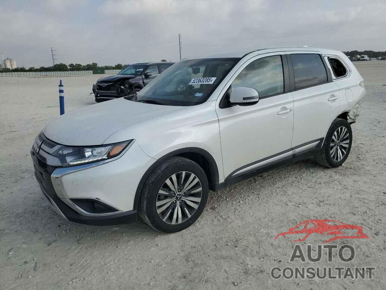 MITSUBISHI OUTLANDER 2019 - JA4AD3A37KZ051796