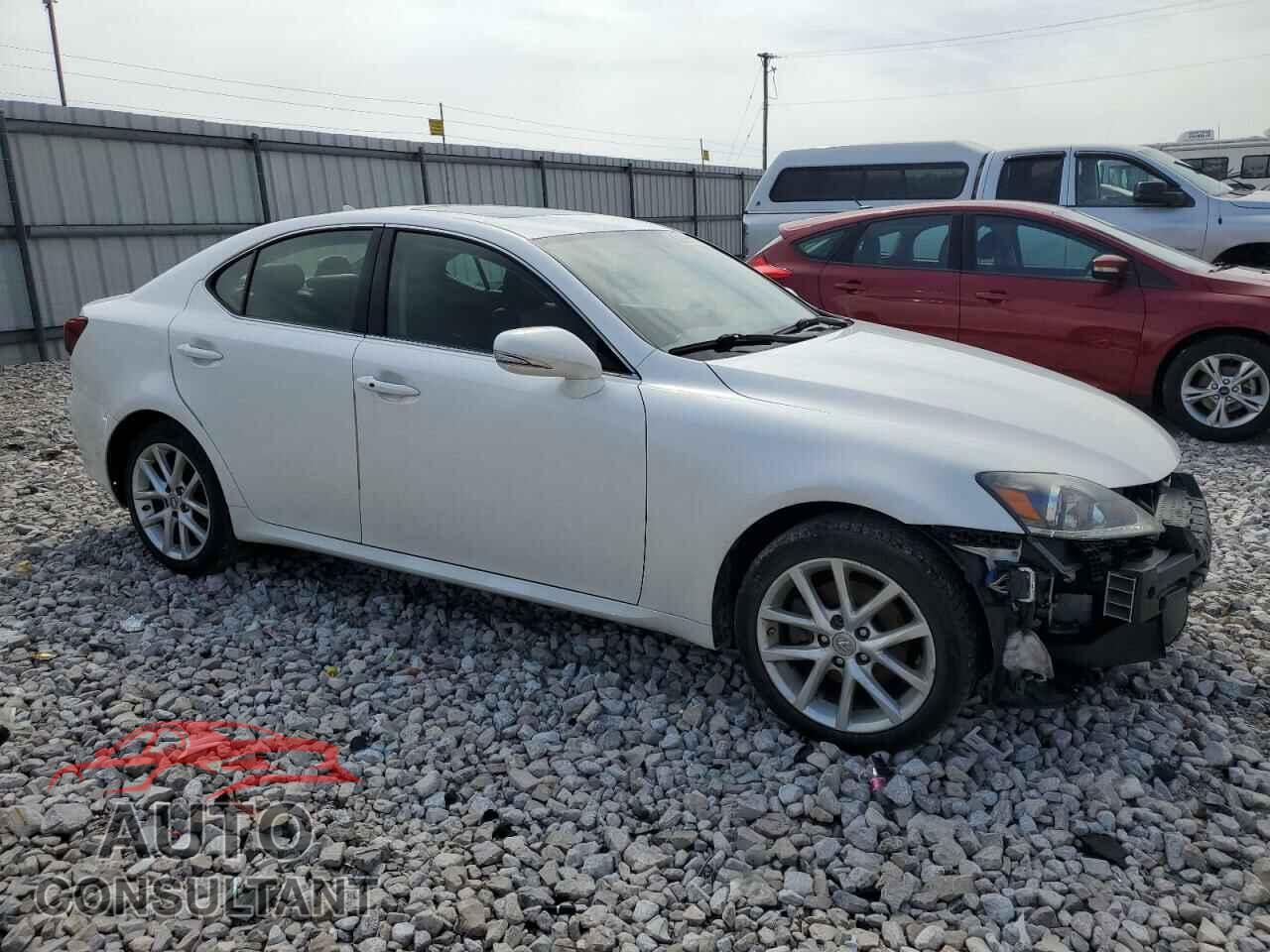 LEXUS IS 2012 - JTHCF5C20C5059948