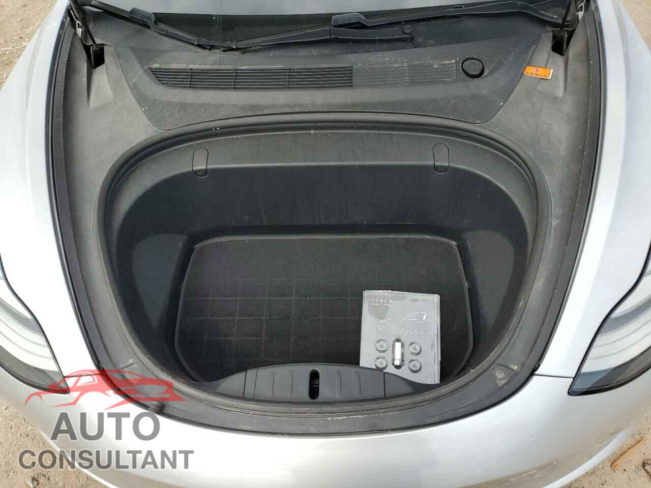 TESLA MODEL 3 2018 - 5YJ3E1EB5JF087606
