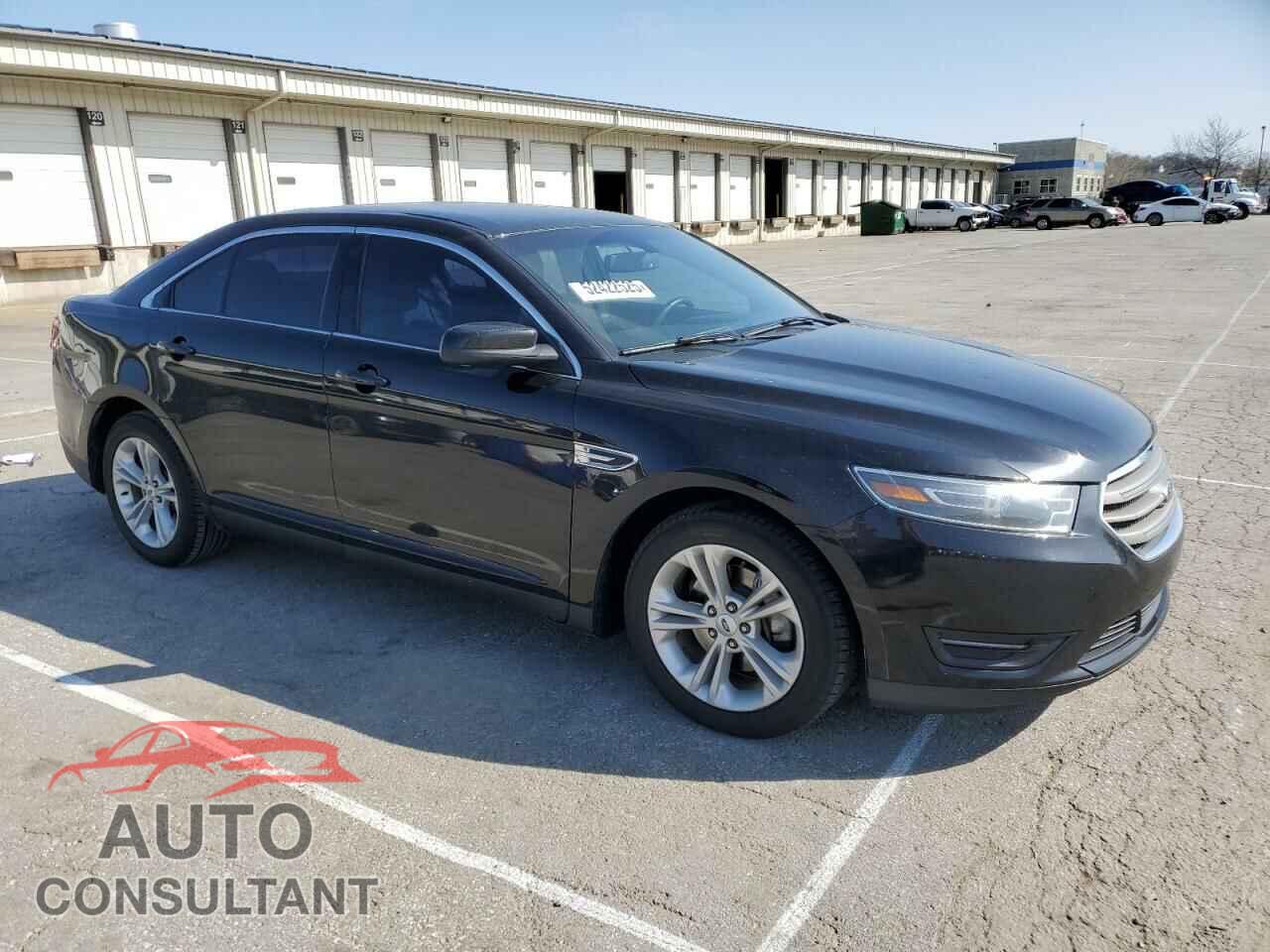 FORD TAURUS 2018 - 1FAHP2H8XJG137367