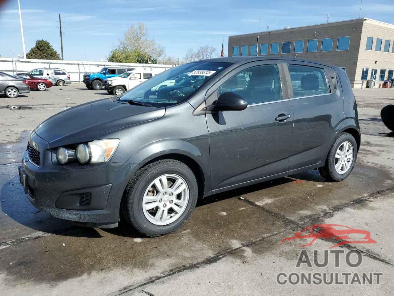 CHEVROLET SONIC 2014 - 1G1JC6SH8E4107923