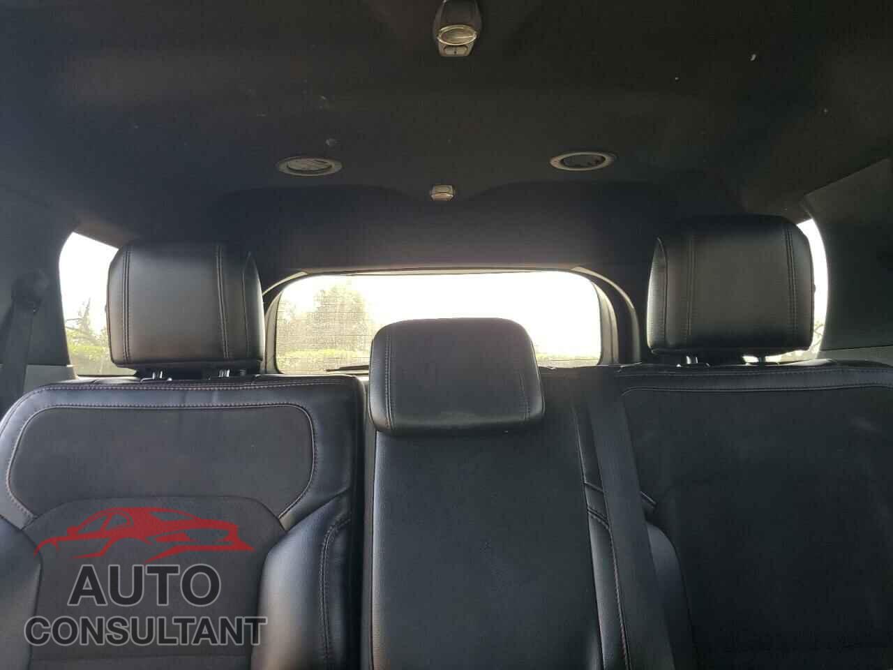 FORD EXPLORER 2018 - 1FM5K8D86JGB80099