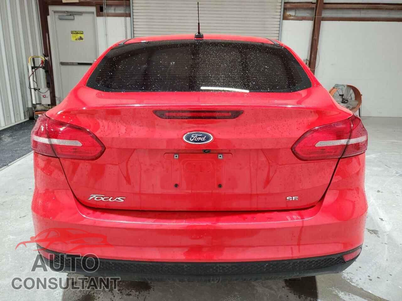 FORD FOCUS 2015 - 1FADP3F26FL233689