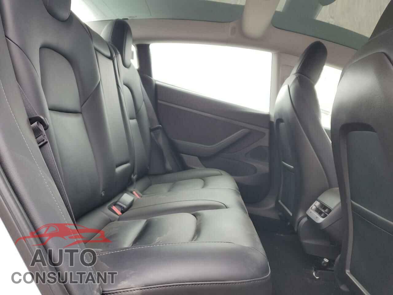 TESLA MODEL 3 2020 - 5YJ3E1EA9LF613228