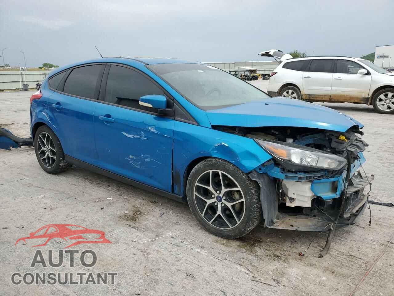 FORD FOCUS 2017 - 1FADP3M28HL244893