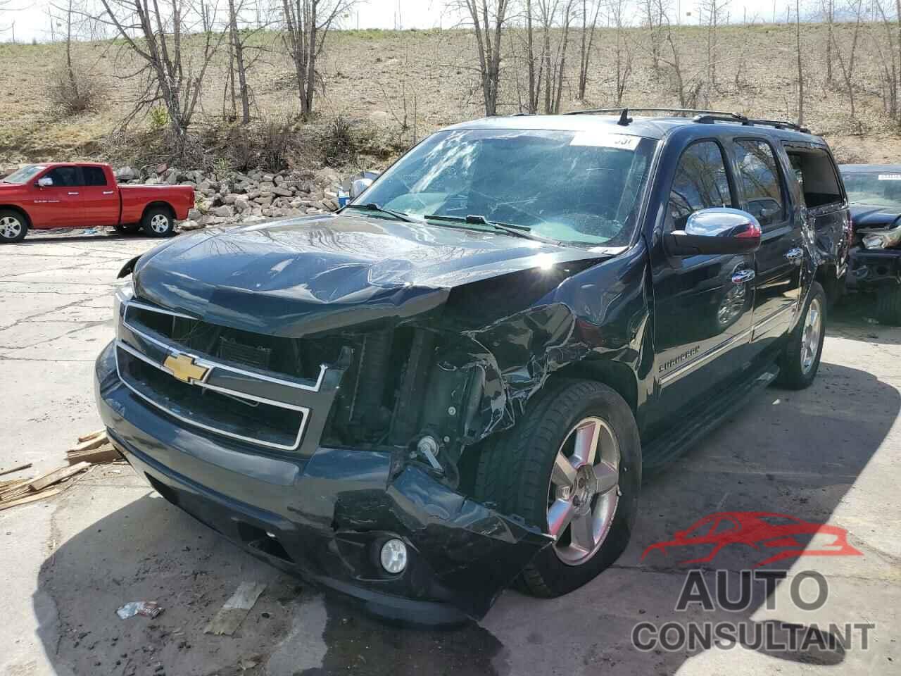 CHEVROLET SUBURBAN 2013 - 1GNSKKE73DR208063