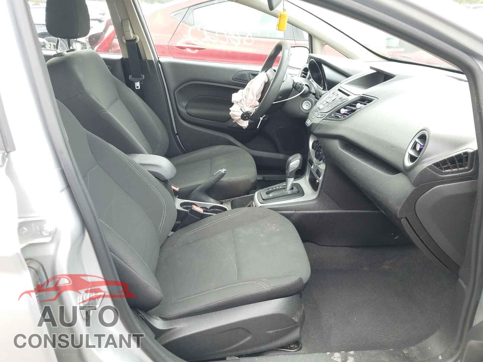 FORD FIESTA 2017 - 3FADP4EJ5HM118954