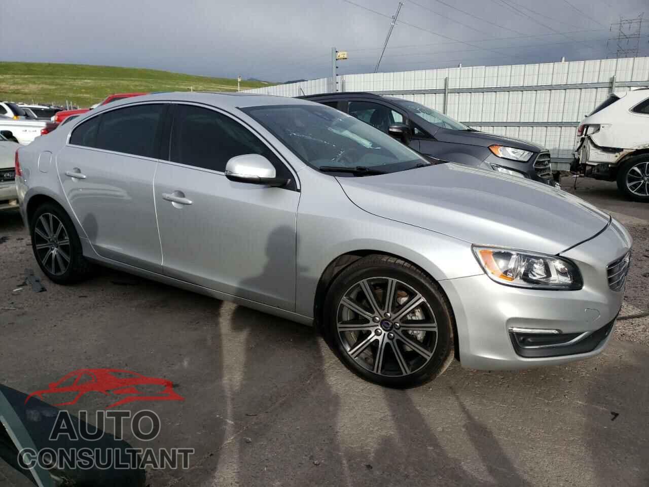 VOLVO S60 2017 - LYV402TK6HB126632