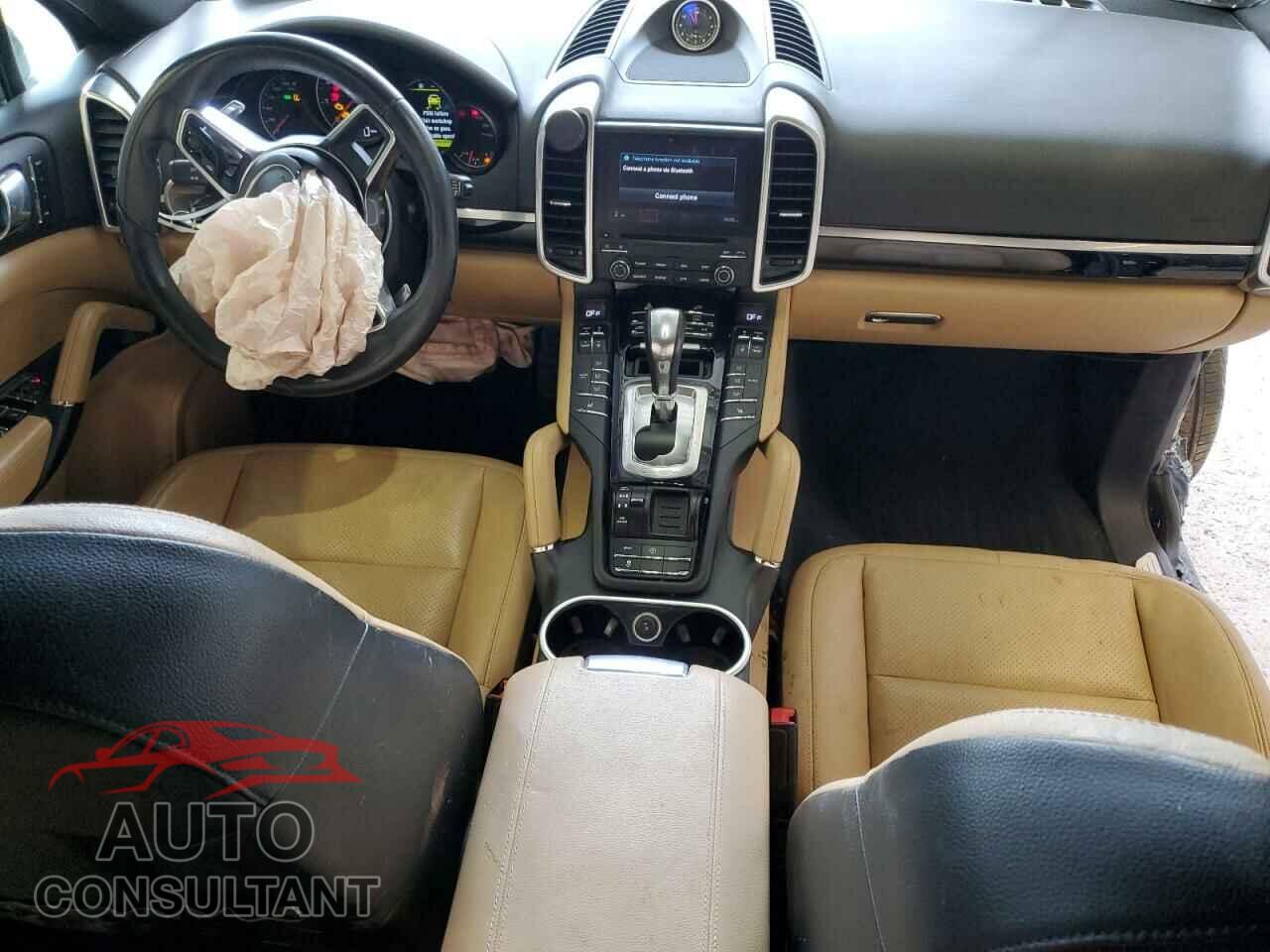 PORSCHE CAYENNE 2017 - WP1AA2A23HKA91745
