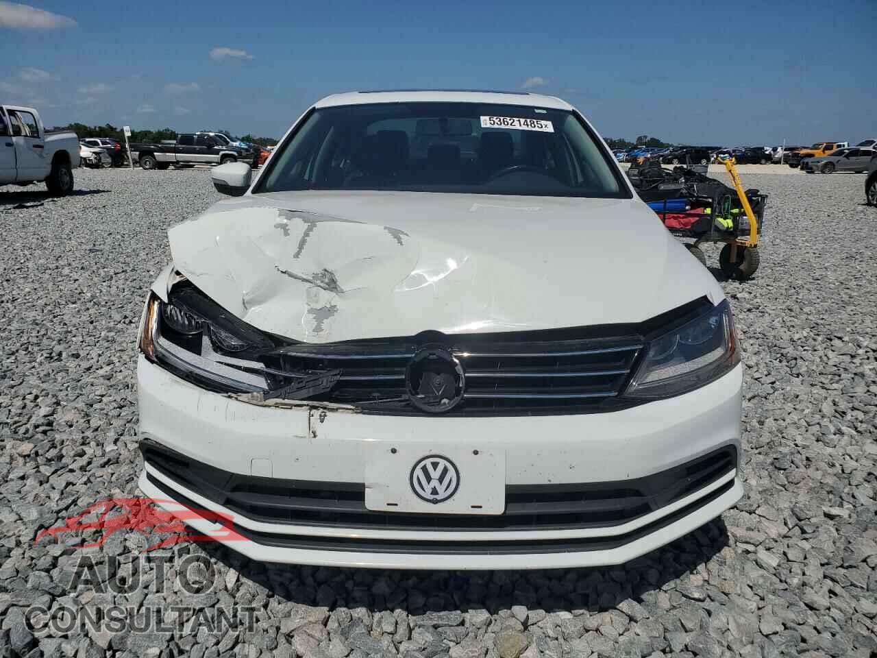 VOLKSWAGEN JETTA 2017 - 3VWDB7AJ5HM256670