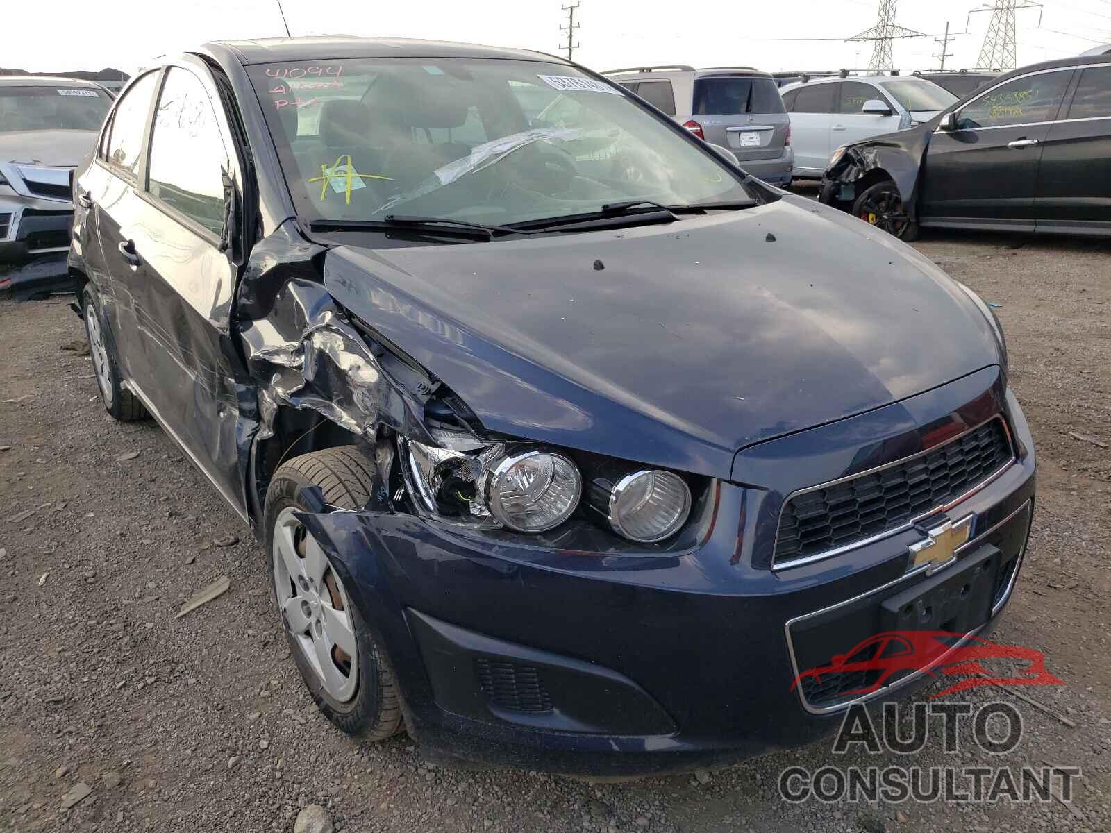 CHEVROLET SONIC 2016 - 1G1JA5SH4G4181746