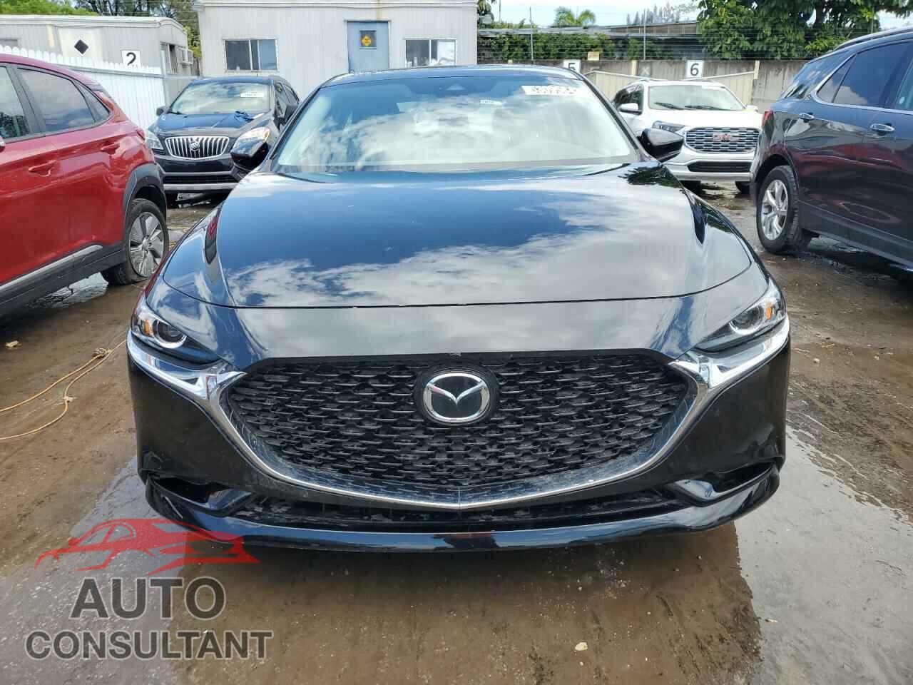 MAZDA 3 2023 - 3MZBPACM8PM358900
