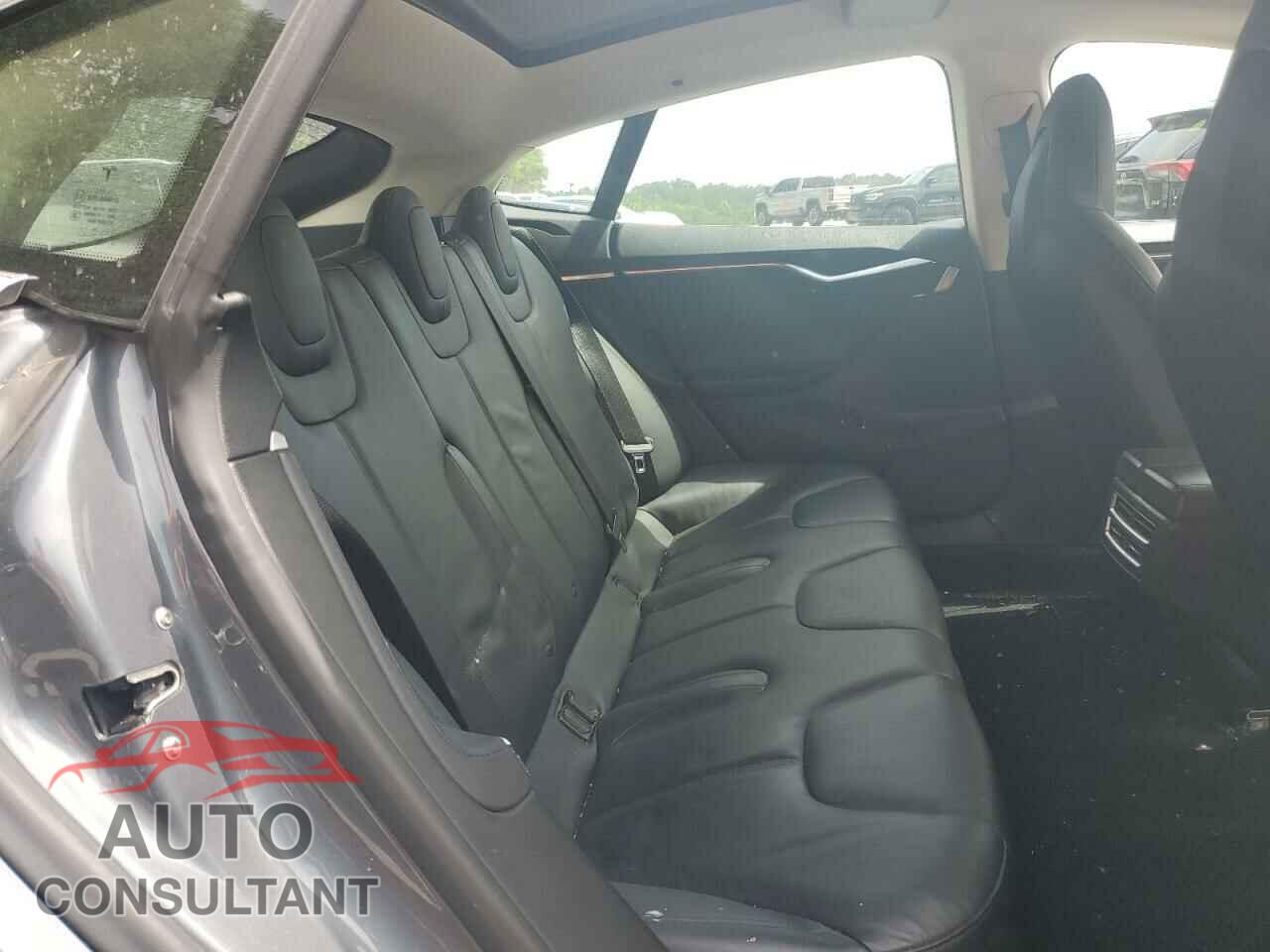 TESLA MODEL S 2013 - 5YJSA1DN7DFP17004