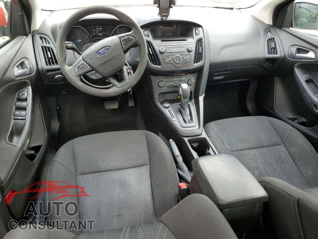 FORD FOCUS 2016 - 1FADP3F26GL363912