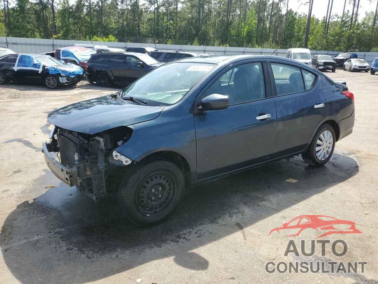 NISSAN VERSA 2017 - 3N1CN7AP0HL829400