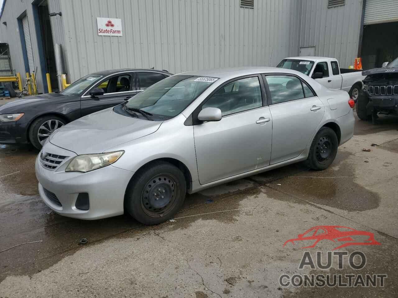 TOYOTA COROLLA 2013 - 2T1BU4EE8DC078675