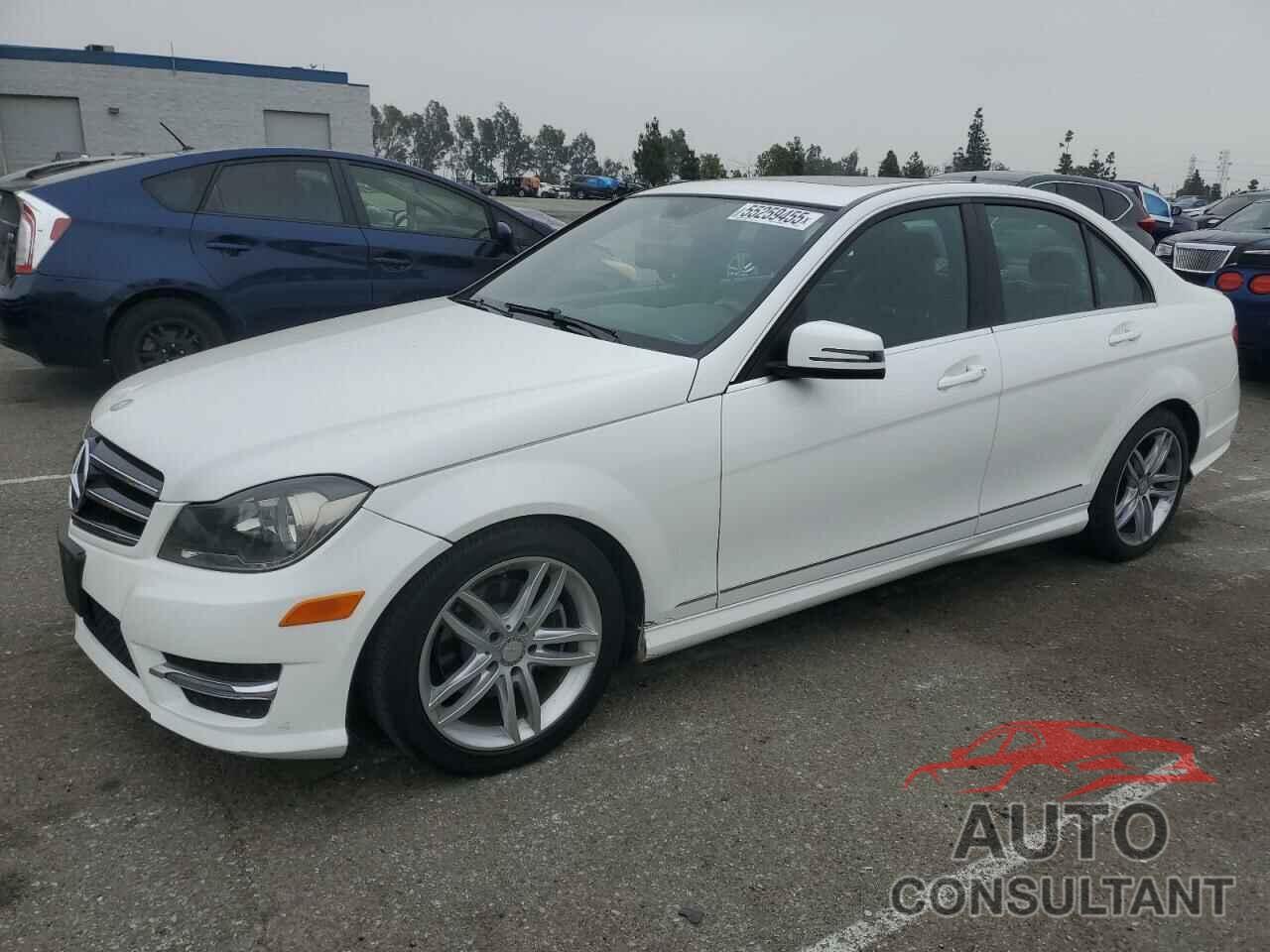 MERCEDES-BENZ C-CLASS 2014 - WDDGF4HB0EA967029