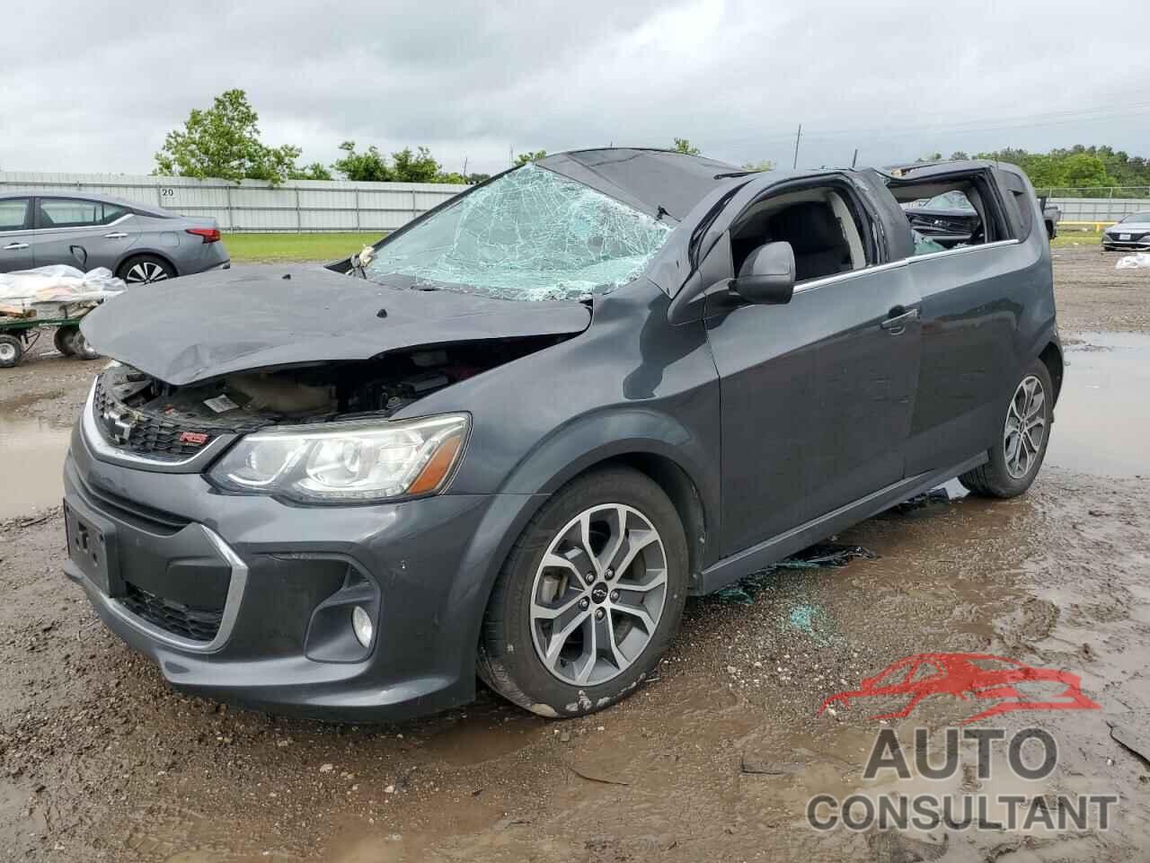 CHEVROLET SONIC 2018 - 1G1JD6SH0J4108152