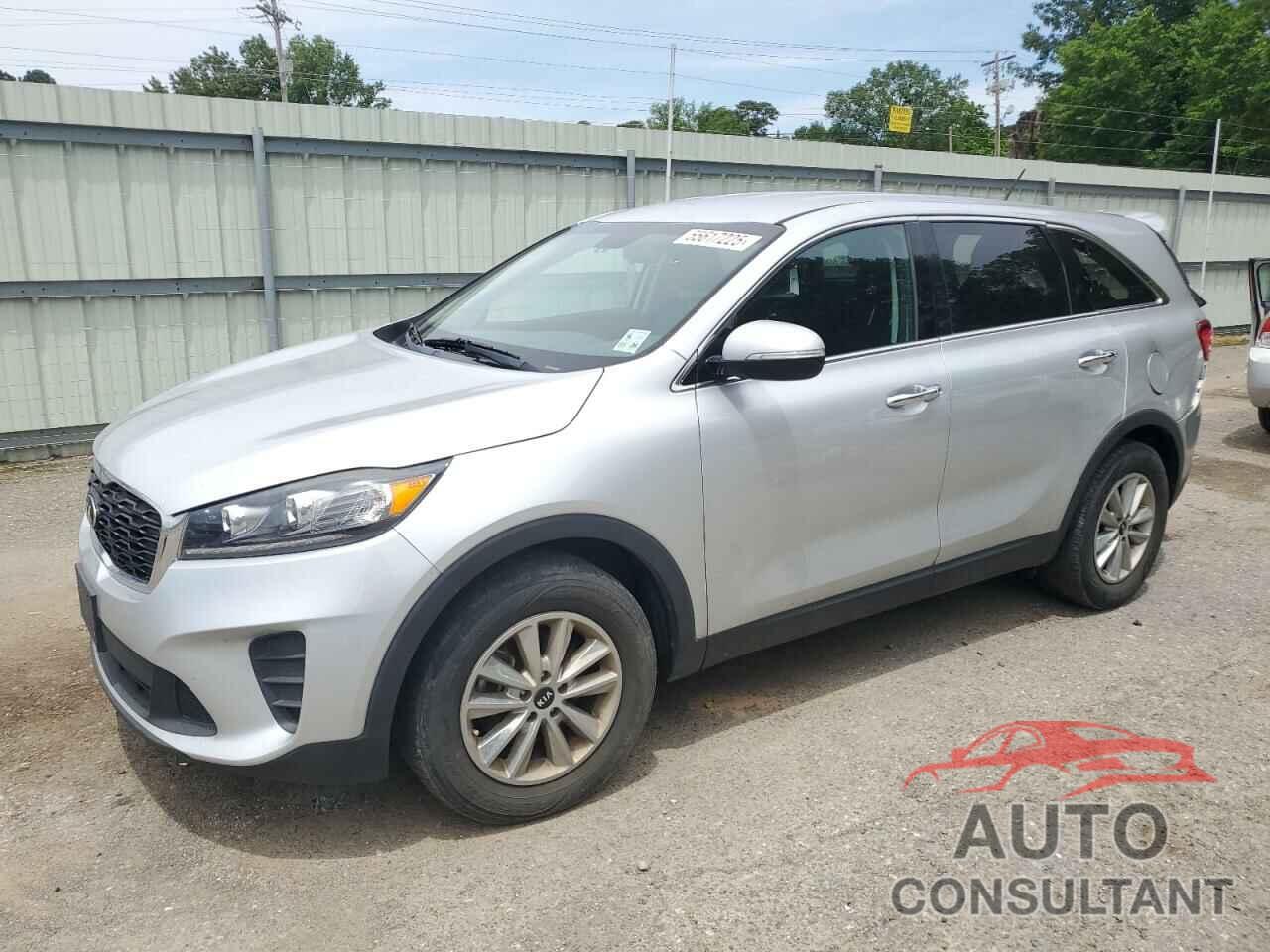 KIA SORENTO 2019 - 5XYPG4A51KG561090