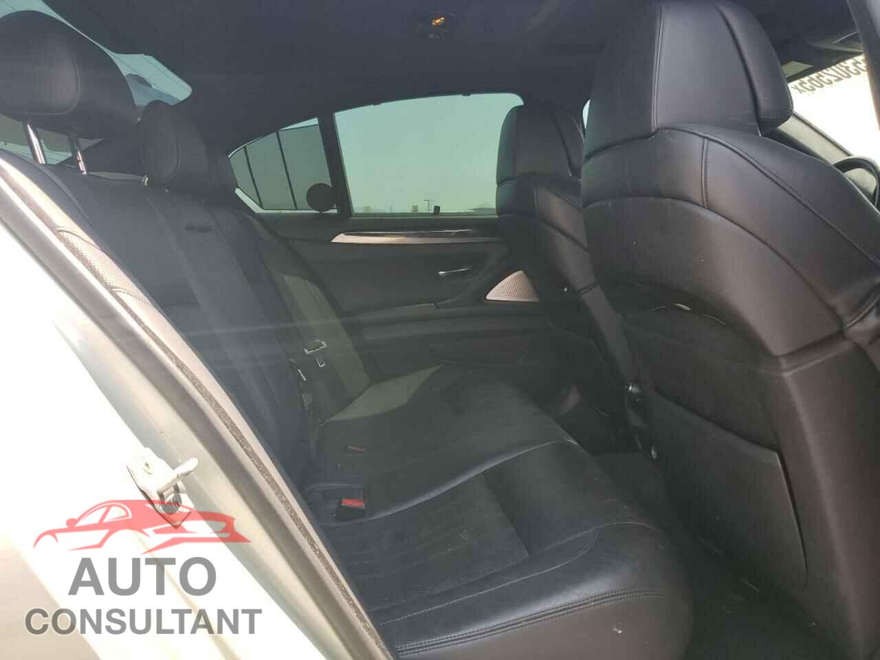 BMW M5 2013 - WBSFV9C56DC774094