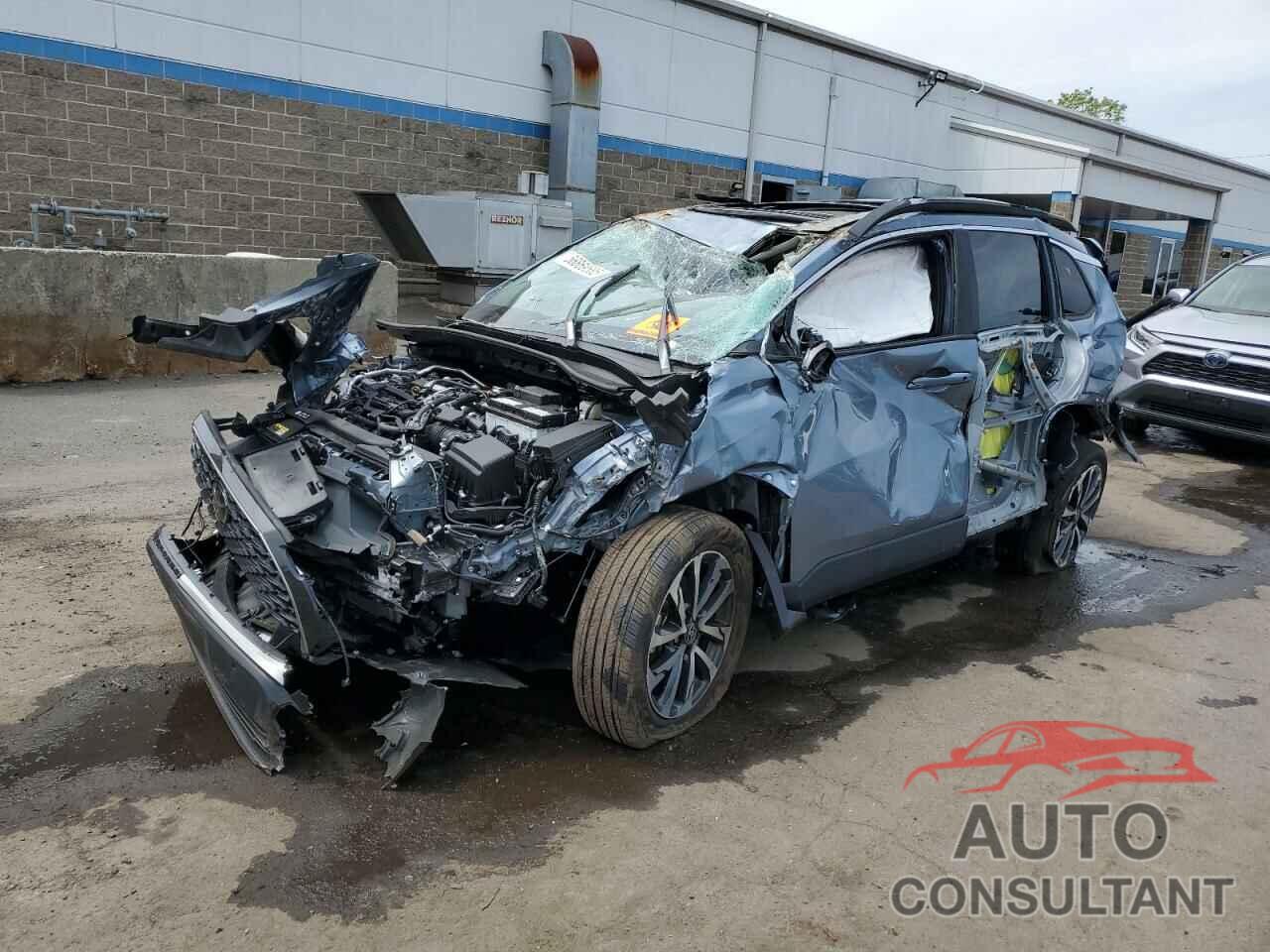 TOYOTA COROLLA CR 2023 - 7MUDAABG4PV070998