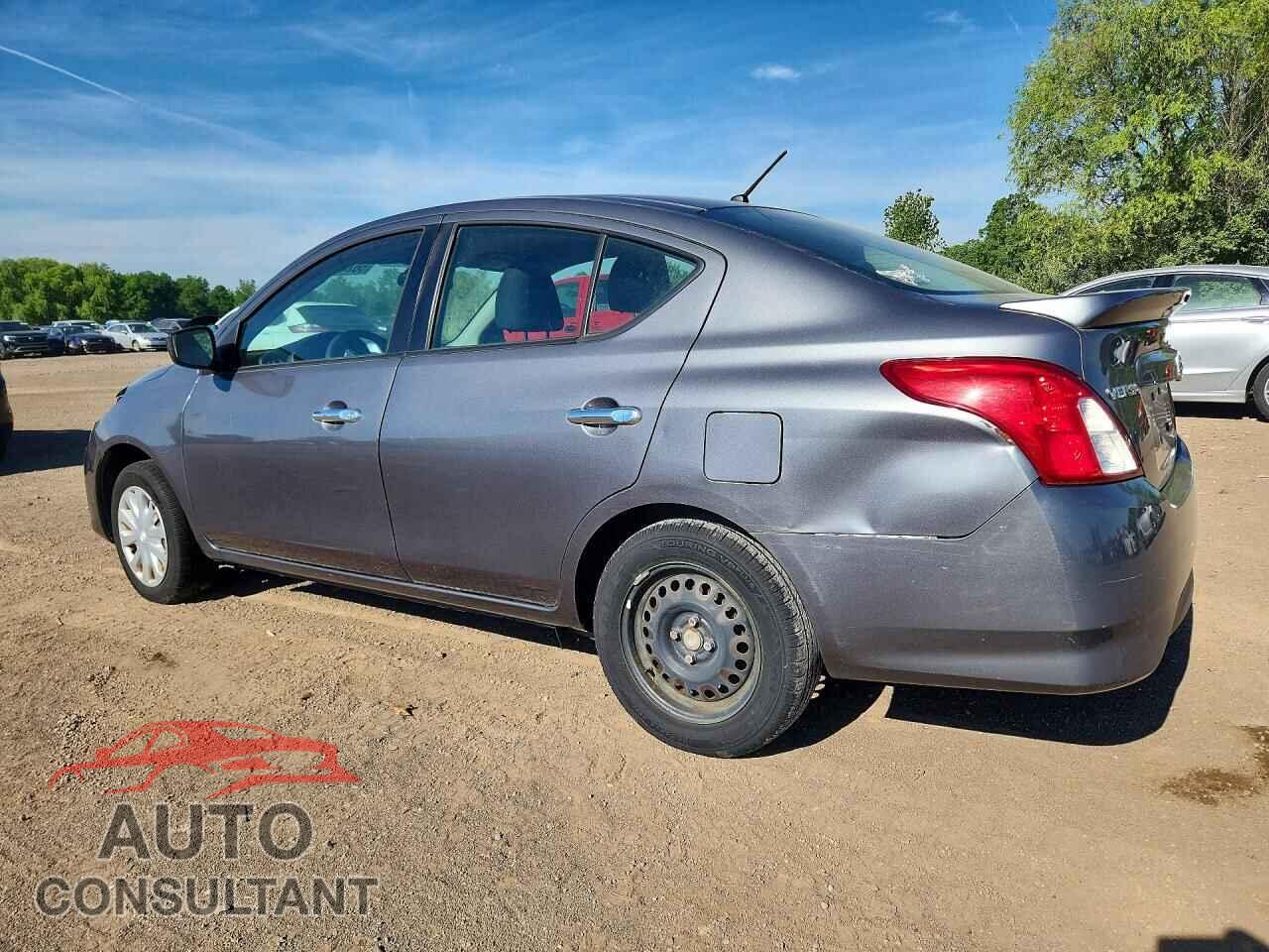 NISSAN VERSA 2017 - 3N1CN7AP3HL860978