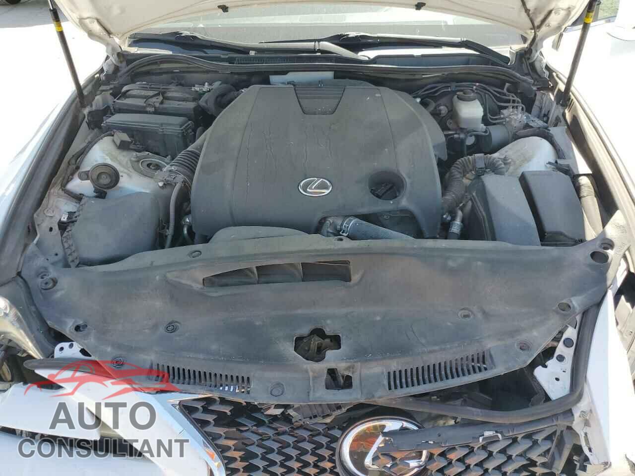 LEXUS IS 2015 - JTHBF1D23F5050099