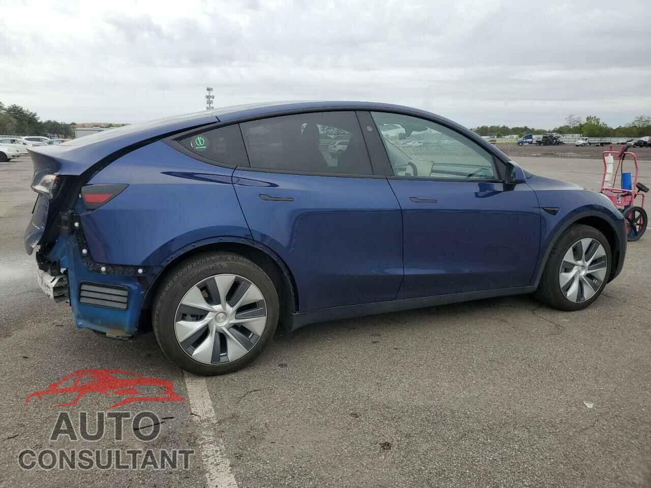 TESLA MODEL Y 2023 - 7SAYGDEE7PF893695