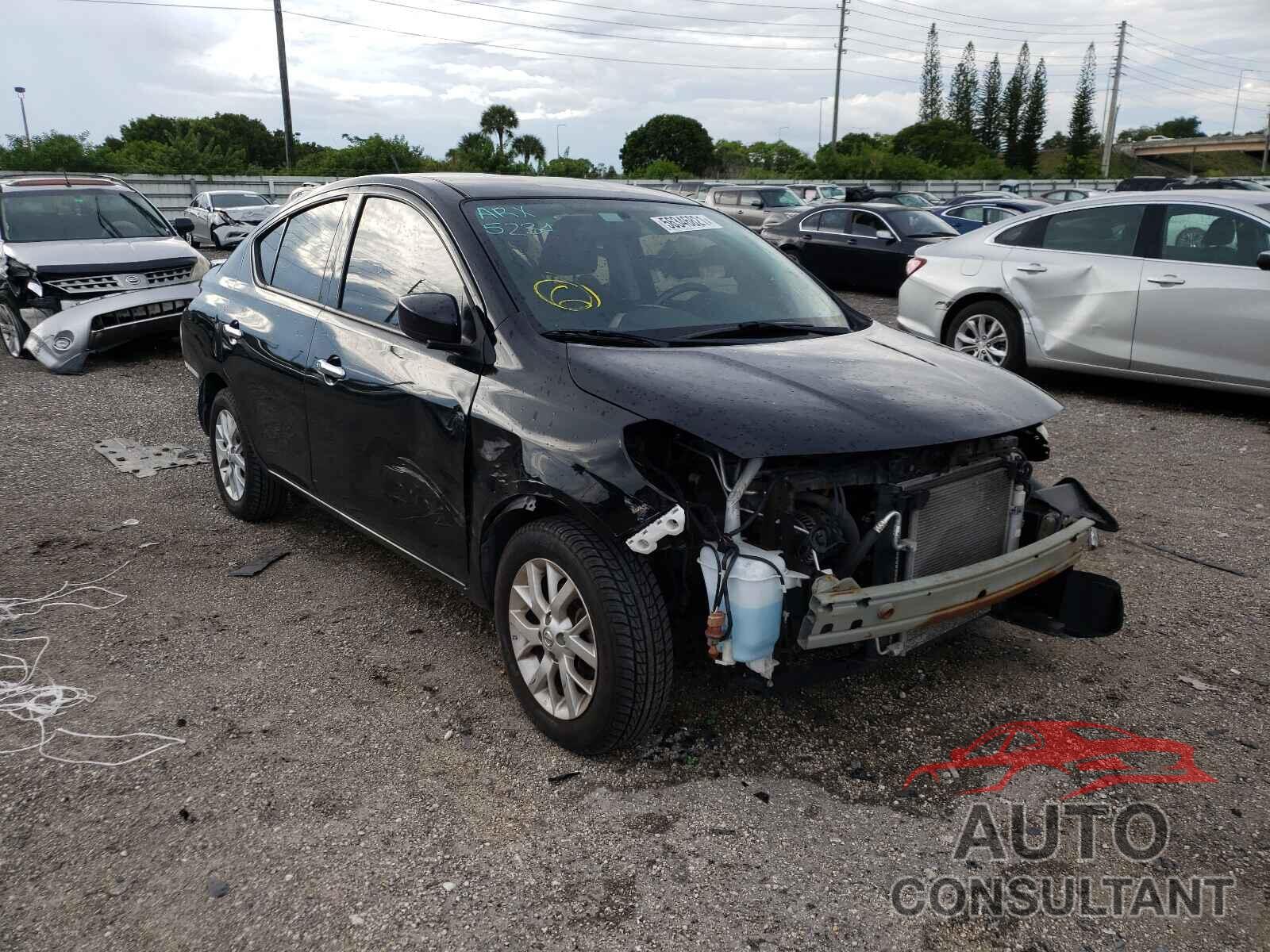 NISSAN VERSA 2018 - 3N1CN7AP8JL869746