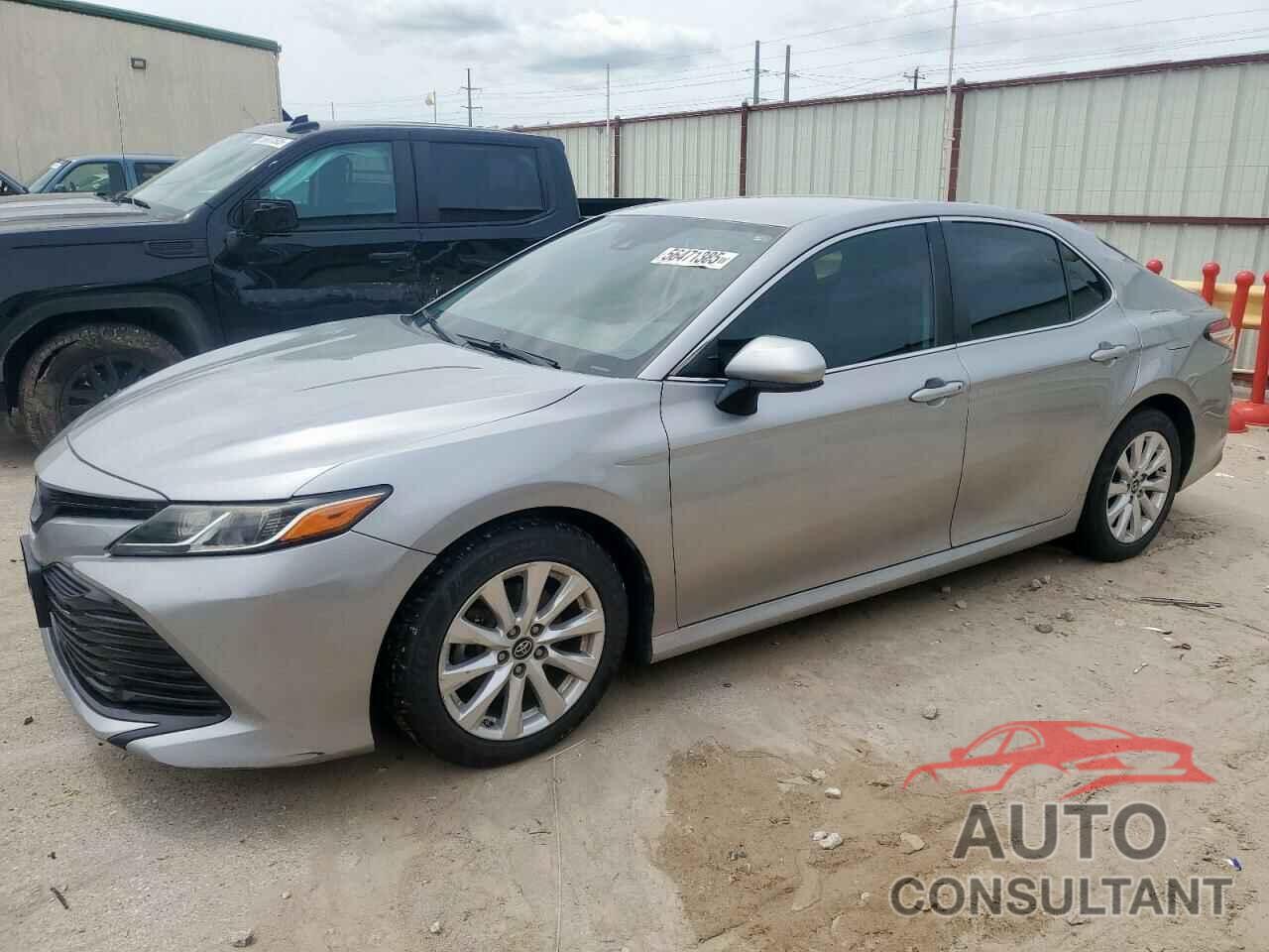 TOYOTA CAMRY 2019 - 4T1B11HK1KU250632