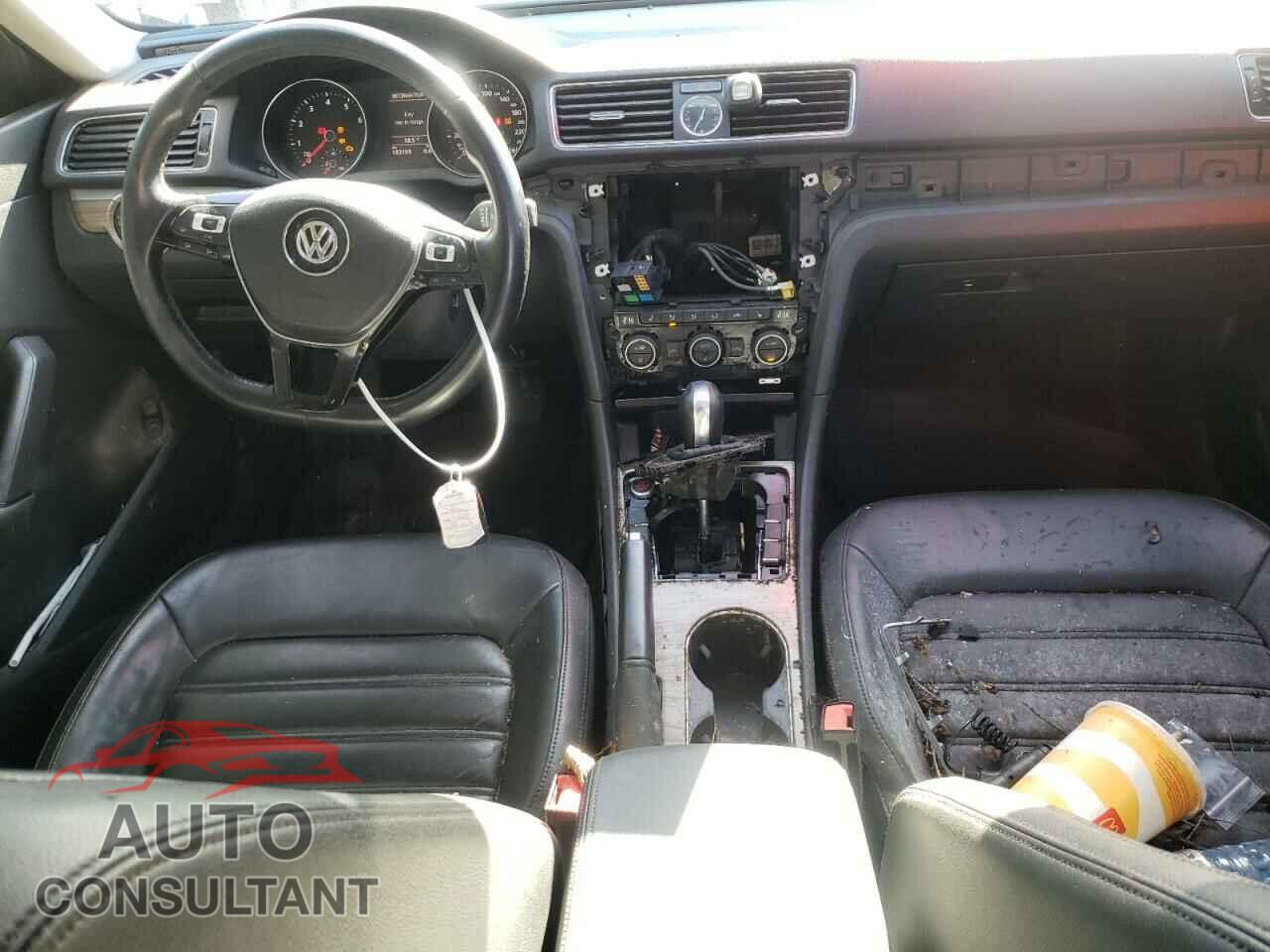 VOLKSWAGEN PASSAT 2016 - 1VWCS7A39GC004448