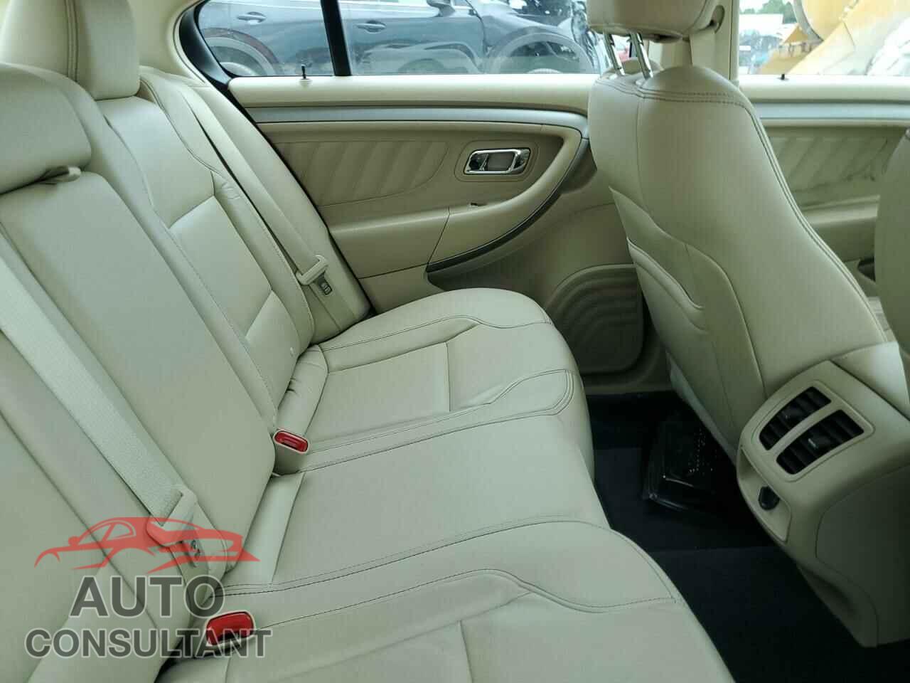 FORD TAURUS 2017 - 1FAHP2E85HG146475