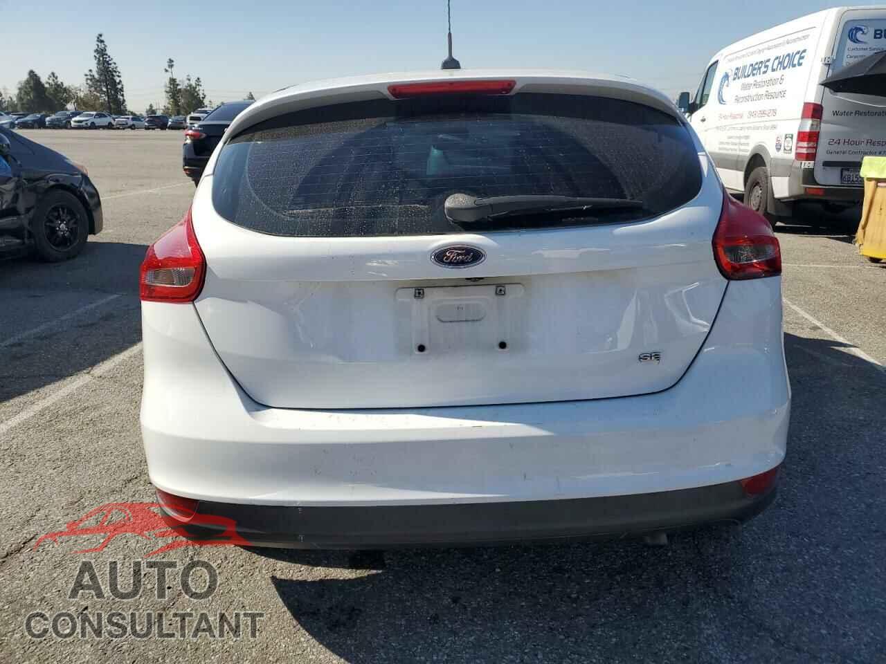 FORD FOCUS 2016 - 1FADP3K28GL284960