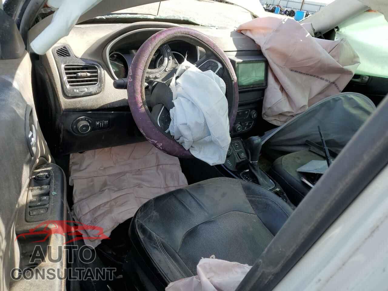 JEEP COMPASS 2017 - 3C4NJDCB9HT664979
