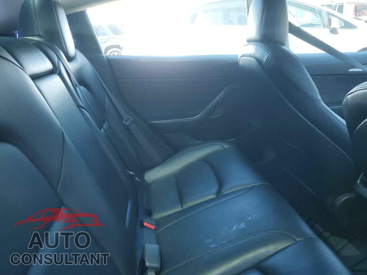TESLA MODEL 3 2021 - 5YJ3E1EA3MF074879