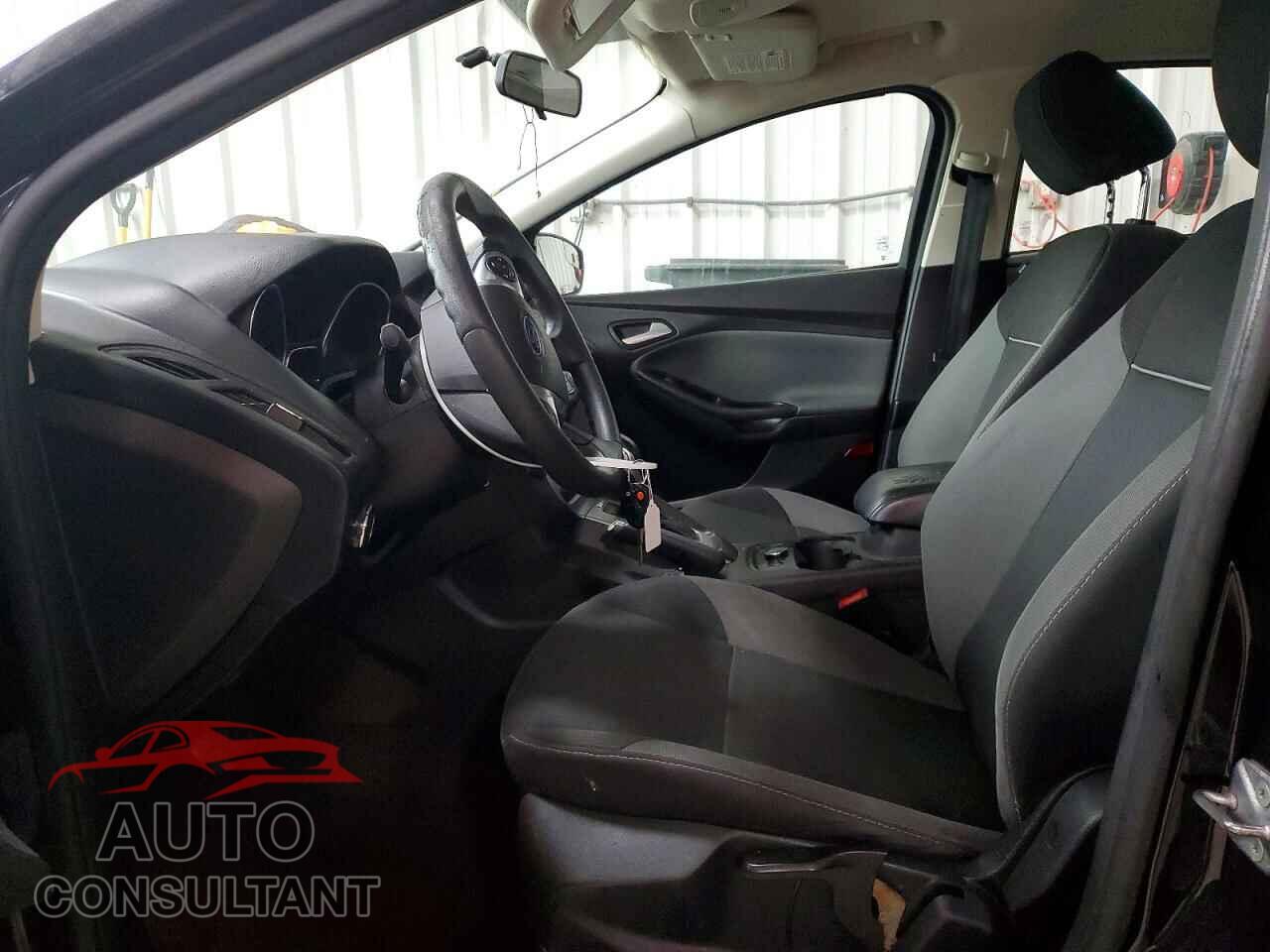 FORD FOCUS 2014 - 1FADP3F26EL217250