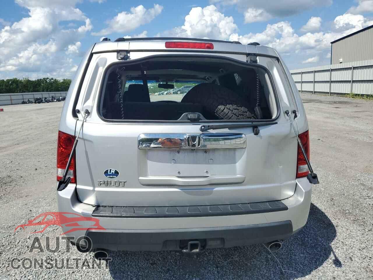 HONDA PILOT 2011 - 5FNYF3H55BB001832