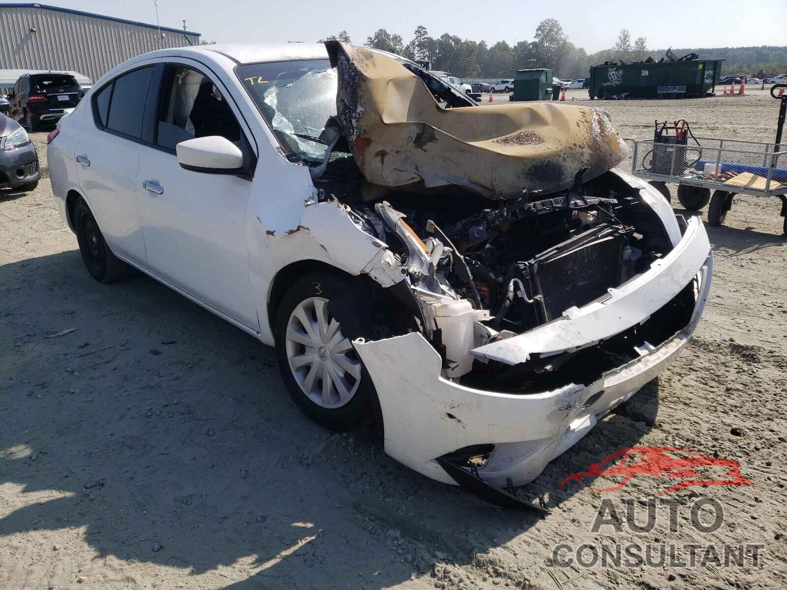NISSAN VERSA 2017 - 3N1CN7AP9HK437585