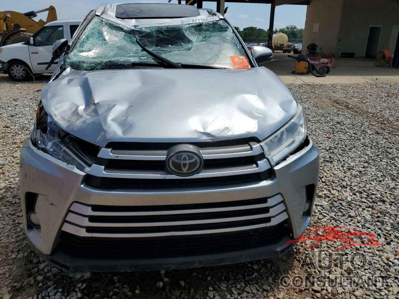 TOYOTA HIGHLANDER 2019 - 5TDKZRFH7KS559853