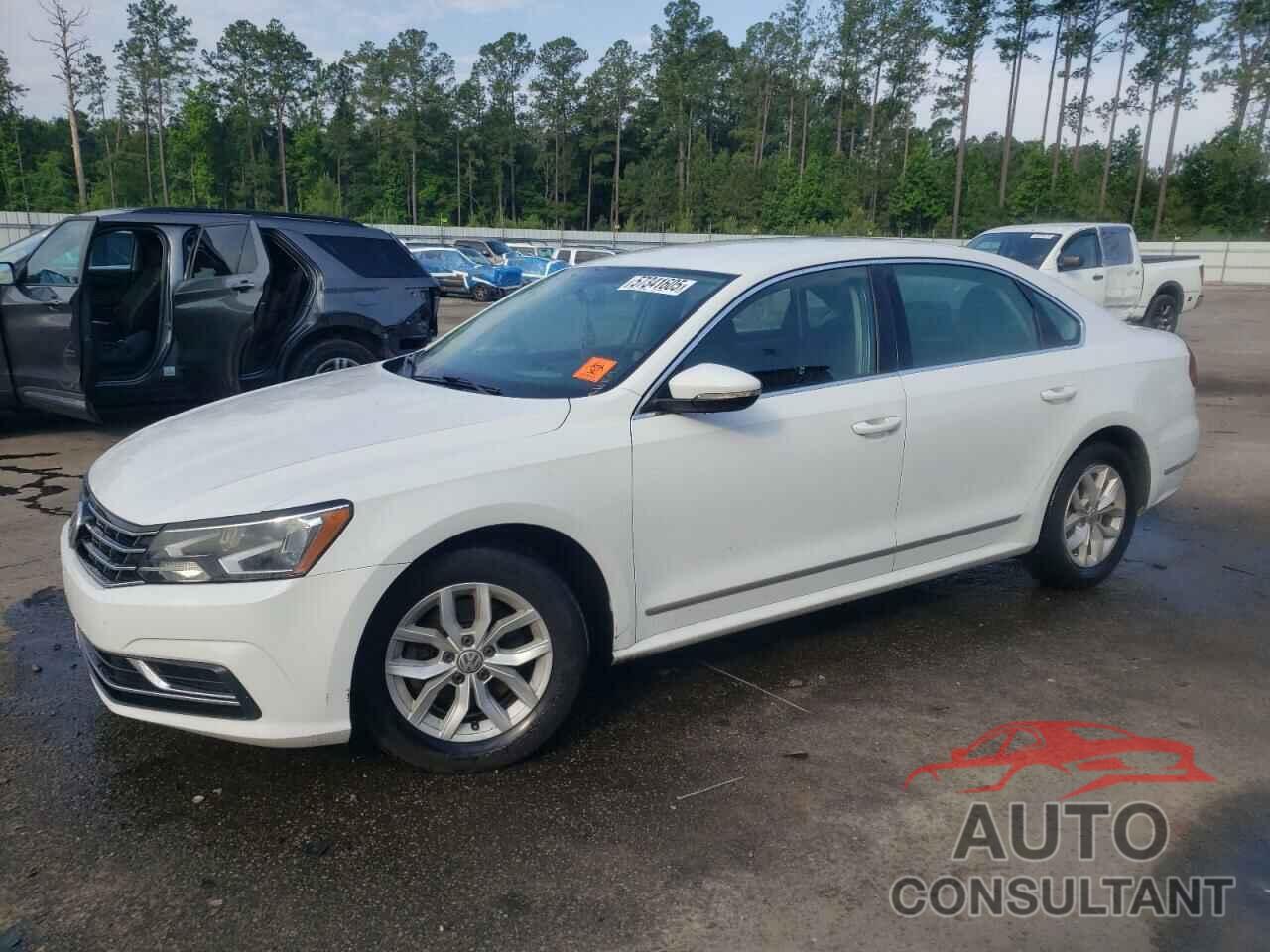 VOLKSWAGEN PASSAT 2017 - 1VWAT7A33HC033174