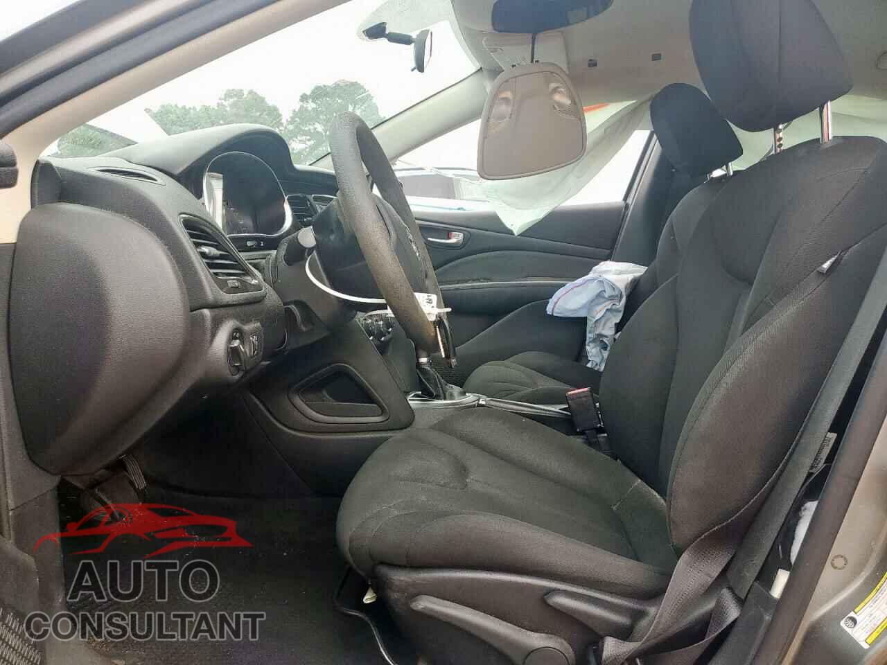 DODGE DART 2013 - 1C3CDFAAXDD332221