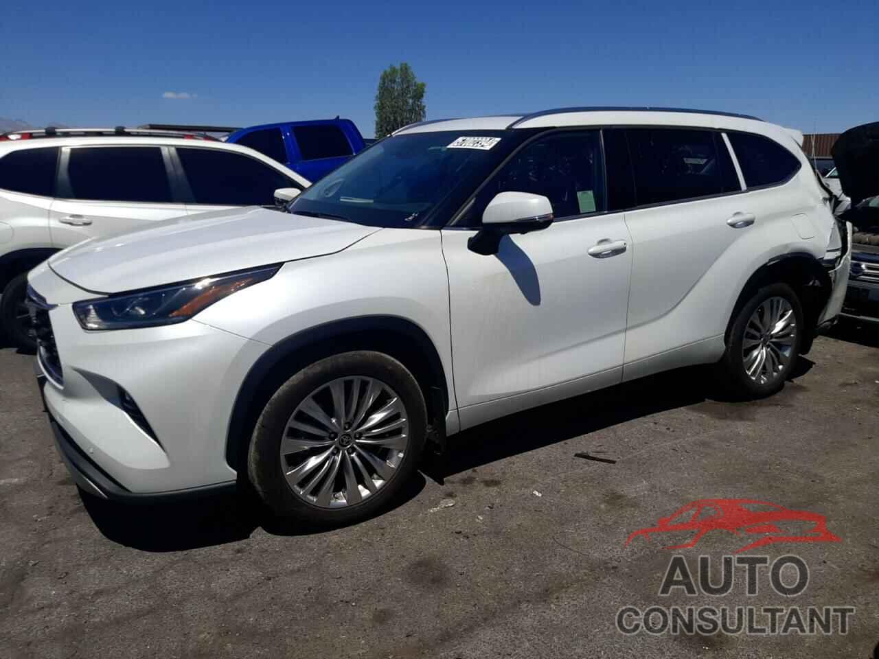 TOYOTA HIGHLANDER 2023 - 5TDKDRAH1PS041640