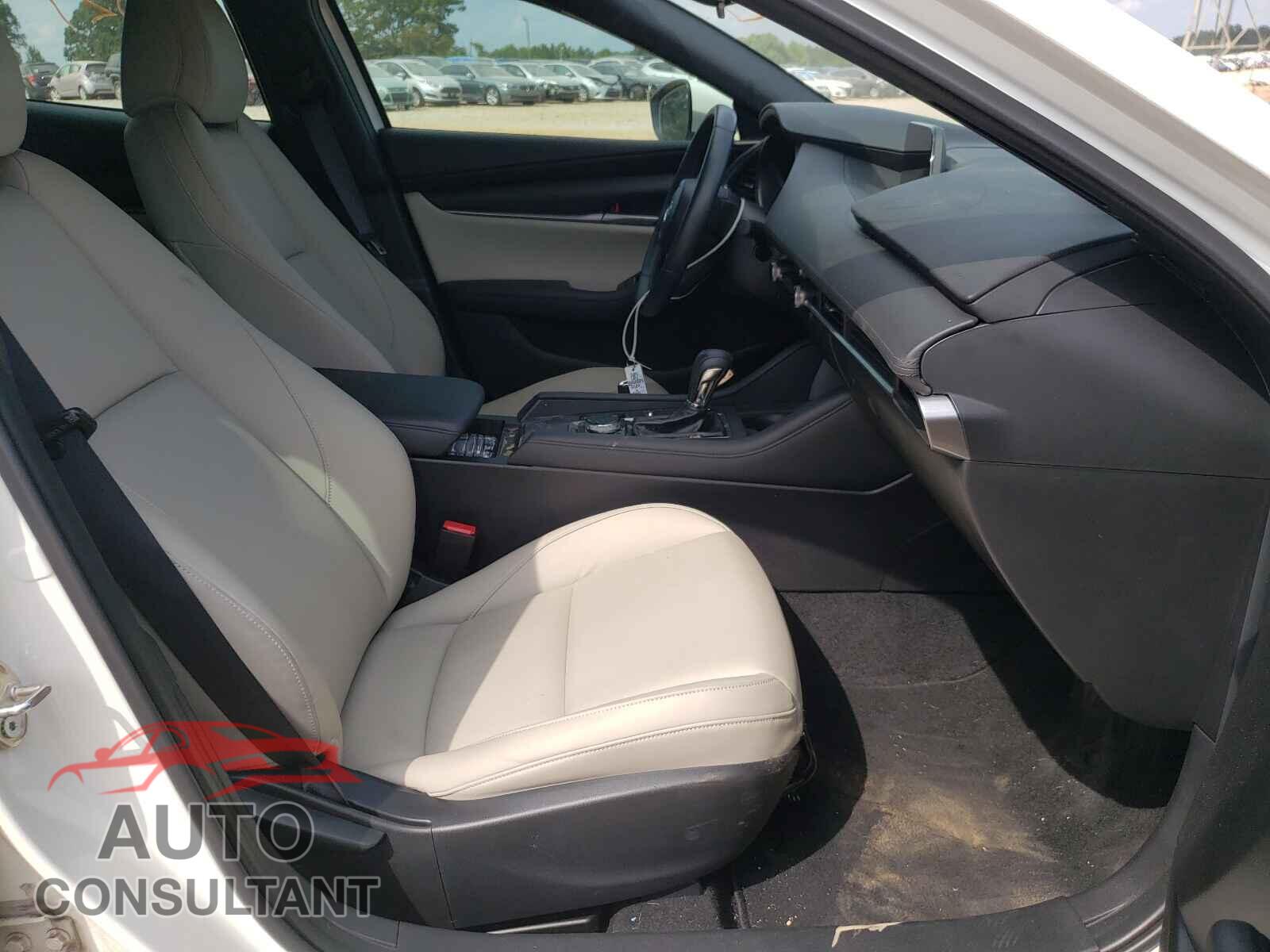 MAZDA 3 2020 - JM1BPALM9L1160577